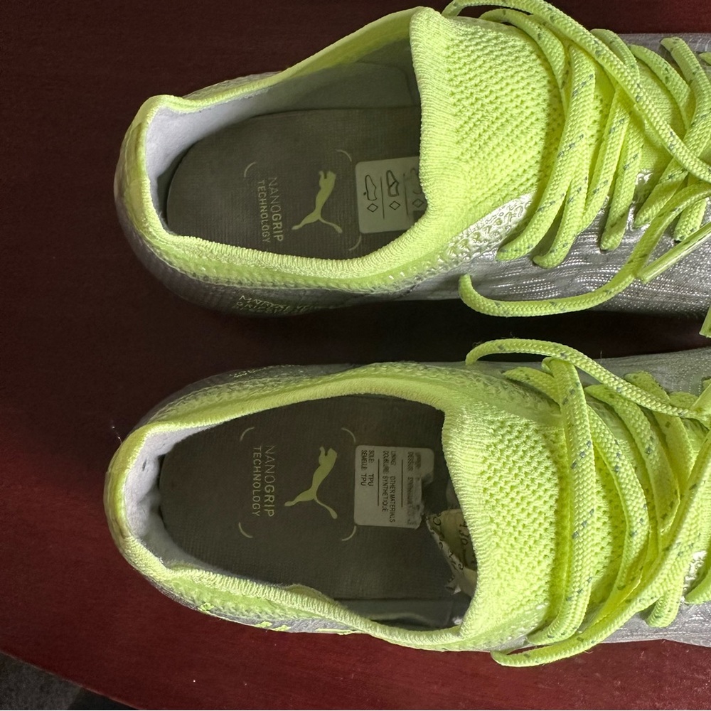 Puma Ultra 1.4 FG Cleats Women’s size 6.5 in Metallic Silver and Neon Yellow - Picture 7 of 8